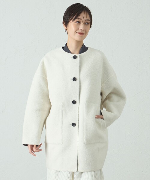 CAST:(キャストコロン)の「ボンディングリバーシブルミドルコート(ノーカラーコート・レディース・オフホワイト/ブラウン系その他5・M/S)」の1枚目の写真