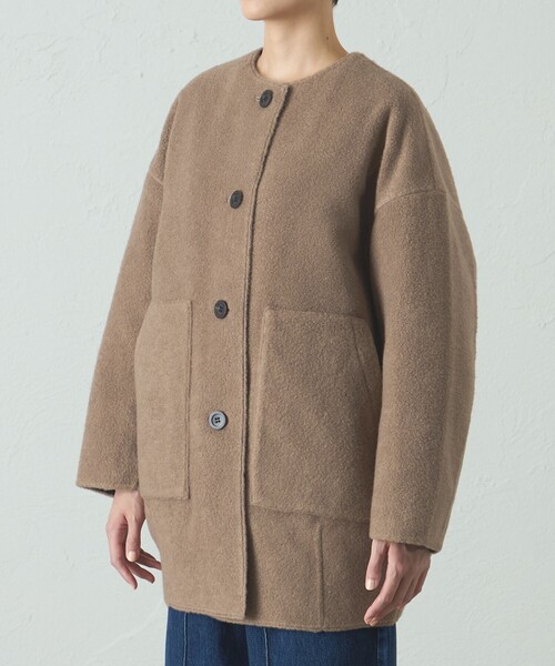 CAST:(キャストコロン)の「ボンディングリバーシブルミドルコート(ノーカラーコート・レディース・オフホワイト/ブラウン系その他5・M/S)」の10枚目の写真