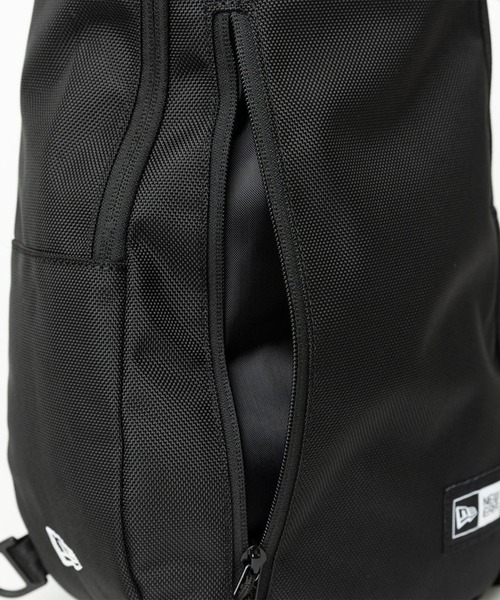 NEW ERA(ニューエラ)の「NEW ERA/ニューエラ ボディバッグ ワンショルダー 8L 14521373(ボディバッグ/ウエストポーチ・メンズ・ブラック/ブラック系その他・FREE)」の11枚目の写真