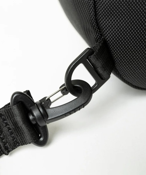 NEW ERA(ニューエラ)の「NEW ERA/ニューエラ ボディバッグ ワンショルダー 8L 14521373(ボディバッグ/ウエストポーチ・メンズ・ブラック/ブラック系その他・FREE)」の14枚目の写真
