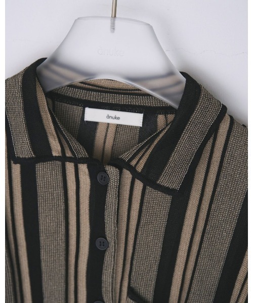 anuke(アンヌーク)の「anuke Stripe Knit Shirts 62520512(ニット/セーター・レディース・ブラック/ベージュ・FREE)」の4枚目の写真