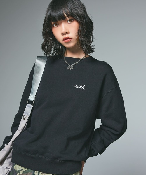 X-girl（エックスガール）の「FACE PATCH AND LOGO CREWNECK SWEAT TOP（スウェット・レディース・アッシュ/ブラック/ネイビー・S/M/L）」の10枚目の写真