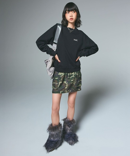 X-girl（エックスガール）の「FACE PATCH AND LOGO CREWNECK SWEAT TOP（スウェット・レディース・アッシュ/ブラック/ネイビー・S/M/L）」の12枚目の写真