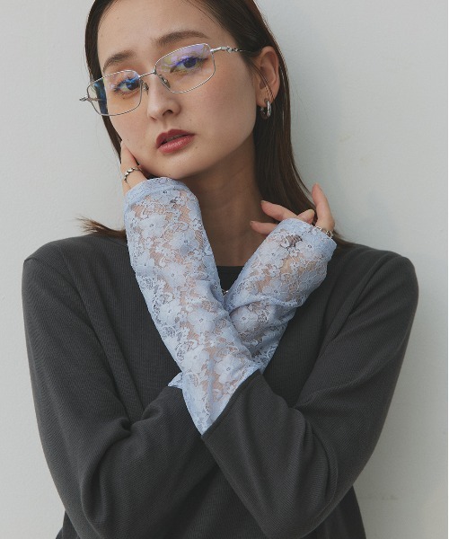 ad thie（アドティエ）の「袖切替ラメシアー レース アソートトップス（Tシャツ/カットソー・レディース・ブラック系2/ホワイト系2/グレー系2/ブラウン系2/カーキ系2/ベージュ系2/ホワイト系1/ブラウン系1/ベージュ系1/ブラック系1/グレー系1/カーキ系1/ホワイト系3/ブラック系3/ピンク系/ブルー系・MEDIUM/LARGE/LL）」の7枚目の写真