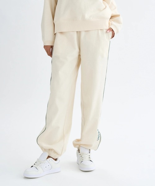 BILLABONG(ビラボン)の「BILLABONG レディース 【SURF CAMP】TRIPLE PALMS SWEAT L セットアップボトムス 【2025年秋冬モデル】/ビラボンセットアップ対応ウエストゴムサイドラインスウェットパンツ(スウェットパンツ・レディース・ネイビー/アイボリー・LARGE/MEDIUM)」の1枚目の写真
