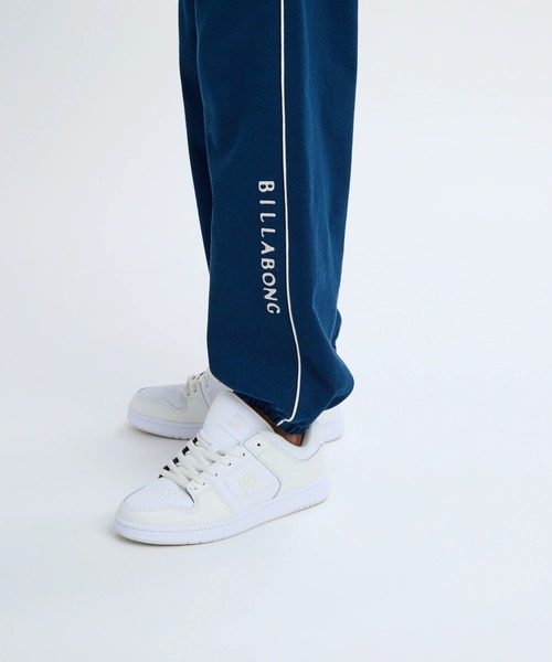 BILLABONG(ビラボン)の「BILLABONG レディース 【SURF CAMP】TRIPLE PALMS SWEAT L セットアップボトムス 【2025年秋冬モデル】/ビラボンセットアップ対応ウエストゴムサイドラインスウェットパンツ(スウェットパンツ・レディース・ネイビー/アイボリー・LARGE/MEDIUM)」の16枚目の写真