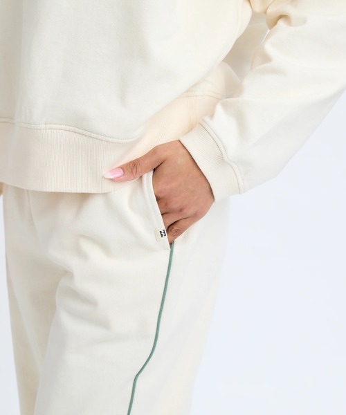 BILLABONG(ビラボン)の「BILLABONG レディース 【SURF CAMP】TRIPLE PALMS SWEAT L セットアップボトムス 【2025年秋冬モデル】/ビラボンセットアップ対応ウエストゴムサイドラインスウェットパンツ(スウェットパンツ・レディース・ネイビー/アイボリー・LARGE/MEDIUM)」の6枚目の写真