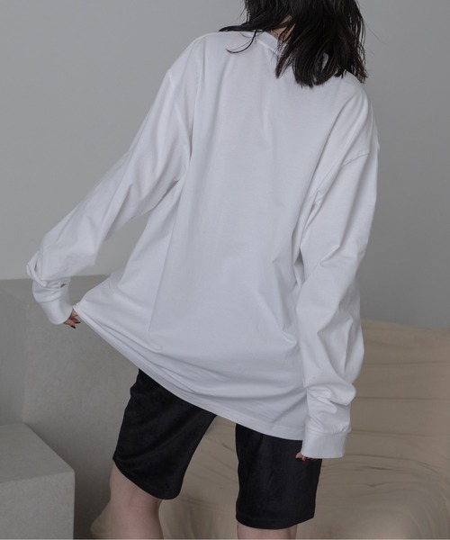 VACANCY(ヴァカンシー)の「ランダムスタッツロングTシャツ/ユニセックス/新色追加(Tシャツ/カットソー・レディース・ホワイト/チャコールグレー/ブラック・FREE)」の9枚目の写真