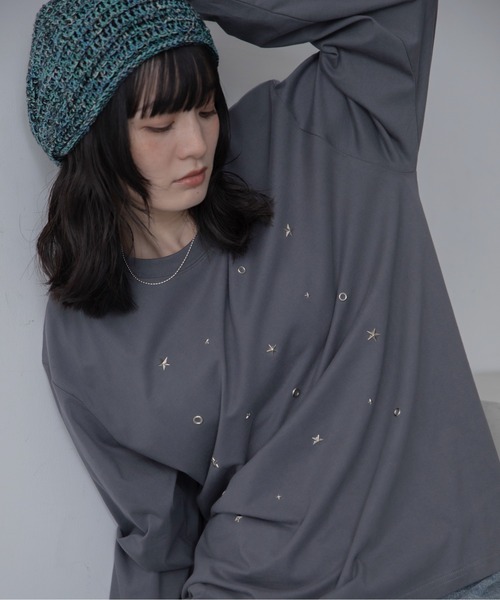 VACANCY(ヴァカンシー)の「ランダムスタッツロングTシャツ/ユニセックス/新色追加(Tシャツ/カットソー・レディース・ホワイト/チャコールグレー/ブラック・FREE)」の19枚目の写真