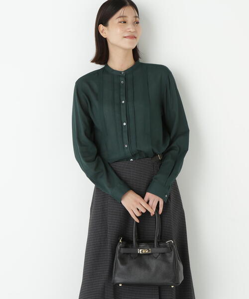 human woman(ヒューマンウーマン)の「◆コットンジョーゼットボイルバンドシャツブラウス(シャツ/ブラウス・レディース・ホワイト/グリーン・MEDIUM)」の9枚目の写真