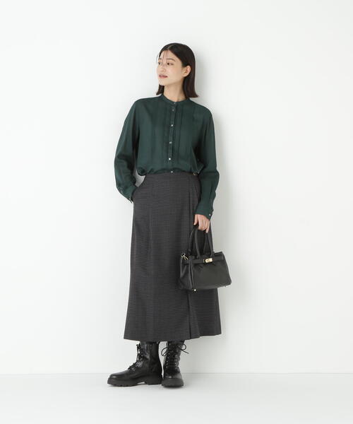 human woman(ヒューマンウーマン)の「◆コットンジョーゼットボイルバンドシャツブラウス(シャツ/ブラウス・レディース・ホワイト/グリーン・MEDIUM)」の10枚目の写真