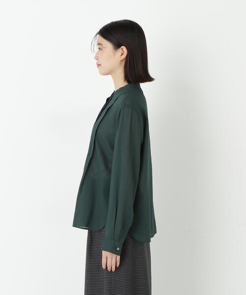 human woman(ヒューマンウーマン)の「◆コットンジョーゼットボイルバンドシャツブラウス(シャツ/ブラウス・レディース・ホワイト/グリーン・MEDIUM)」の12枚目の写真
