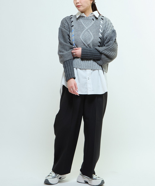 CONVERSE TOKYO(コンバーストウキョウ)の「PATCHWORK STITCH CABLE KNIT(ニット/セーター・レディース・グレー/ホワイト・FREE)」の7枚目の写真