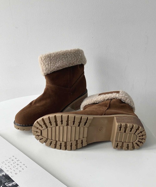 AS KNOW AS plus(アズノゥアズプラス)の「ボア切替えムートンブーツ(ブーツ・レディース・ブラック/ブラウン・L/M)」の3枚目の写真