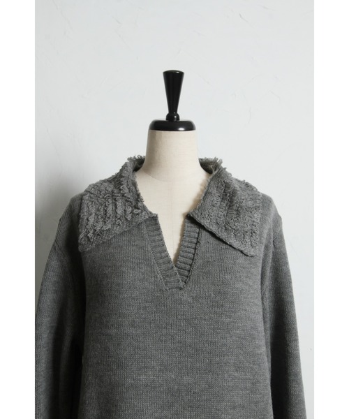 ARVELLIA(アルベリア)の「FRINGE COLLAR KNIT SWEATER(ニット/セーター・レディース・ブラック/アイボリー/グレー・M)」の9枚目の写真