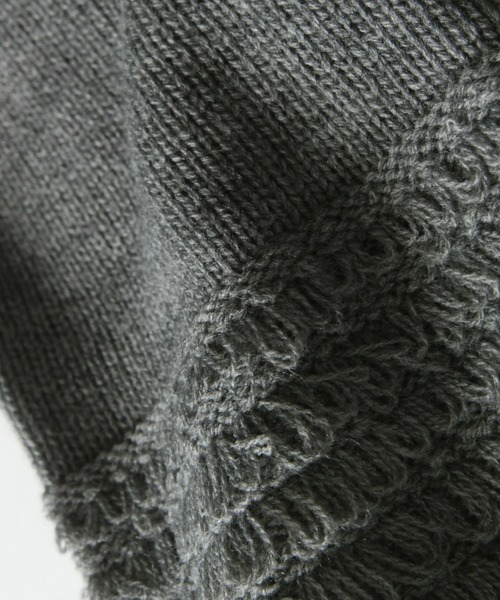 ARVELLIA(アルベリア)の「FRINGE COLLAR KNIT SWEATER(ニット/セーター・レディース・ブラック/アイボリー/グレー・M)」の15枚目の写真