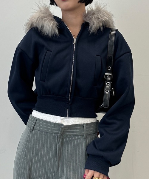 SEN TOKYO(セントーキョー)の「ファーフードクロップドジップアップパーカー(パーカー・レディース・ネイビー/ブラック/グレー・MEDIUM)」の7枚目の写真