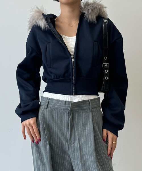 SEN TOKYO(セントーキョー)の「ファーフードクロップドジップアップパーカー(パーカー・レディース・ネイビー/ブラック/グレー・MEDIUM)」の5枚目の写真