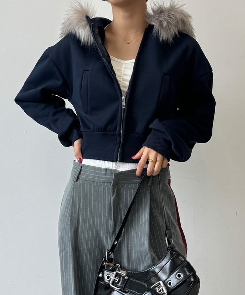 SEN TOKYO(セントーキョー)の「ファーフードクロップドジップアップパーカー(パーカー・レディース・ネイビー/ブラック/グレー・MEDIUM)」の9枚目の写真