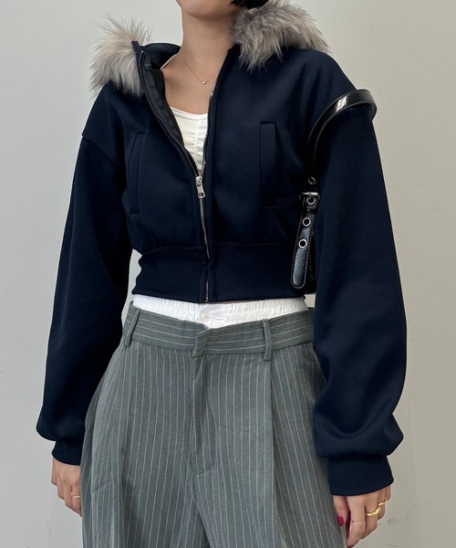 SEN TOKYO(セントーキョー)の「ファーフードクロップドジップアップパーカー(パーカー・レディース・ネイビー/ブラック/グレー・MEDIUM)」の11枚目の写真