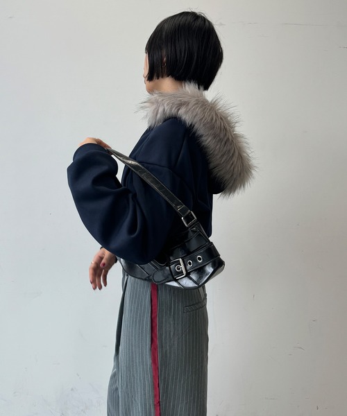 SEN TOKYO(セントーキョー)の「ファーフードクロップドジップアップパーカー(パーカー・レディース・ネイビー/ブラック/グレー・MEDIUM)」の13枚目の写真