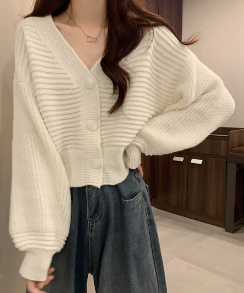 Miniministore(ミニミニストア)の「ニットカーディガン ショート丈 韓国風(ニット/セーター・レディース・ブラック/アイボリー・FREE)」の2枚目の写真