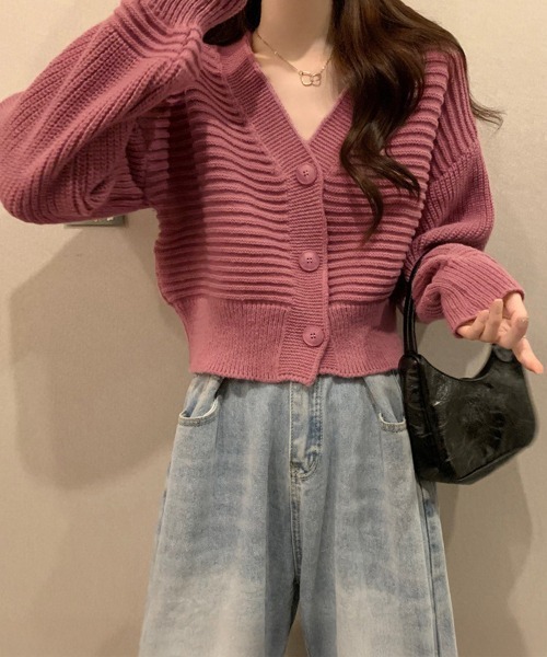Miniministore(ミニミニストア)の「ニットカーディガン ショート丈 韓国風(ニット/セーター・レディース・ブラック/アイボリー・FREE)」の6枚目の写真