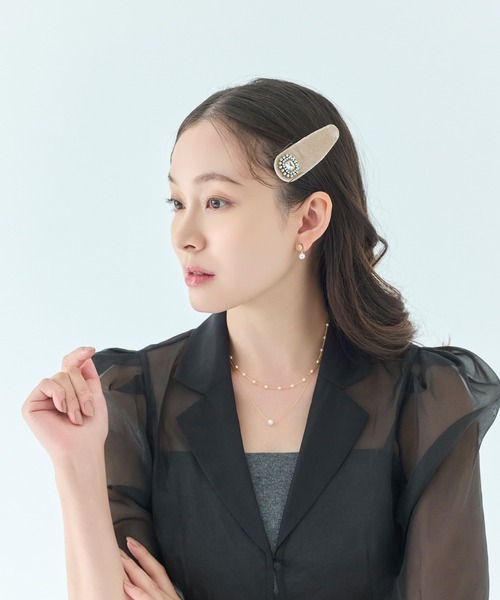 Phoebe(フィービィー)の「2ラインエレガントパールネックレス/2連/重ね付け(ネックレス・レディース・ホワイト・FREE)」の4枚目の写真