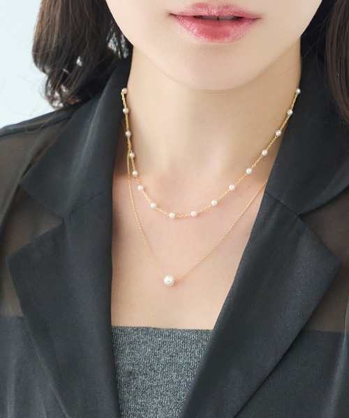 Phoebe(フィービィー)の「2ラインエレガントパールネックレス/2連/重ね付け(ネックレス・レディース・ホワイト・FREE)」の7枚目の写真