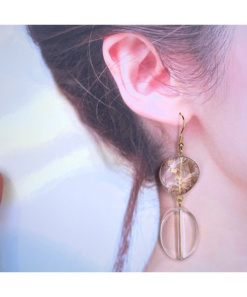 tone(トーン)の「【Willija】金属アレルギー対応《Evil clear》透明ビーズのピアス(MA)(ピアス(両耳用)・レディース・ホワイト/ゴールド・FREE)」の5枚目の写真