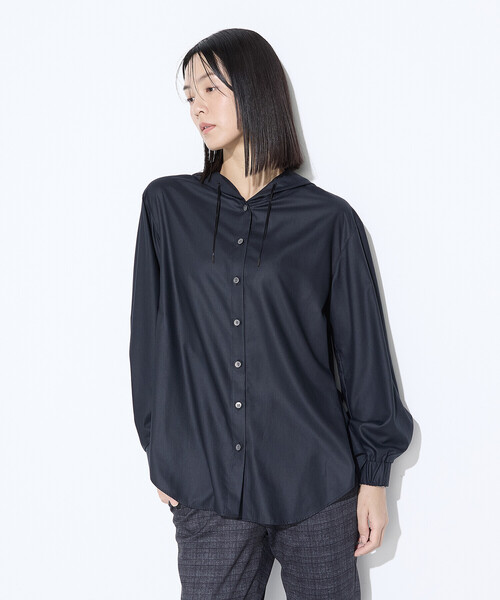 Gabardine K.T(ギャバジンケーティー)の「マイクロスパン フード付きブラウス(シャツ/ブラウス・レディース・ライトグレー/ブラック/オフホワイト・9号)」の20枚目の写真