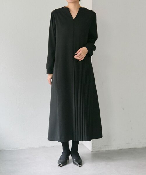 ハートネックプリーツワンピース【SUM1 STYLE】（ワンピース）｜ear