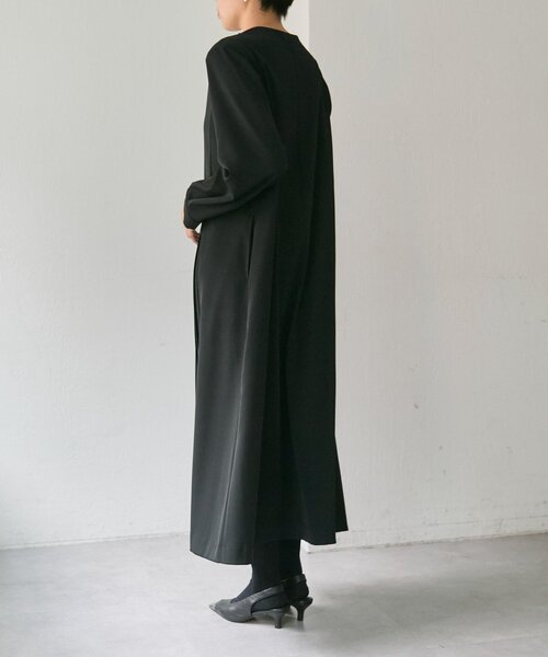 ハートネックプリーツワンピース【SUM1 STYLE】（ワンピース）｜ear