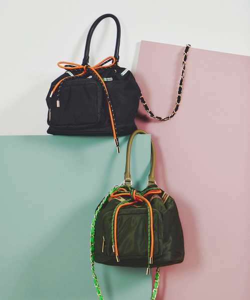 LeSportsac（レスポートサック）の「W DRAWSTRING CHAIN BAG ガイアフレームCD（ショルダーバッグ・レディース・グリーン・FREE）」の13枚目の写真