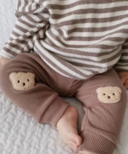 Bambin(ボンバン)の「【 Bambin / ボンバン 】 くま ワッペン ワッフル レギンス(レギンス/スパッツ・キッズ・ナチュラル/ブラウン・70/80/90)」の3枚目の写真