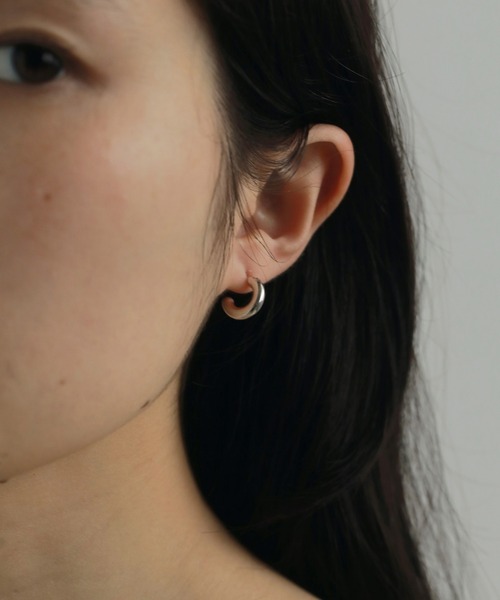 anuke（アンヌーク）の「2way Ball Pierce（ピアス（両耳用）・レディース・シルバー/ゴールド・FREE）」の3枚目の写真