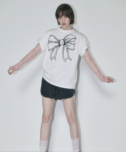 RONRON(ロンロン)の「BIG RIBBON LINE T SHIRT WHITE BLACK(Tシャツ/カットソー・レディース・その他・FREE)」の2枚目の写真