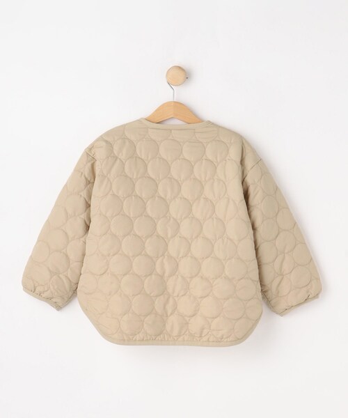 SHOO・LA・RUE（シューラルー）の「【100-150cm/撥水】キルト×ファーリバーシブルブルゾン（ブルゾン・キッズ・ブラック/ナチュラル・10/11/12/13/14/15 ）」の4枚目の写真