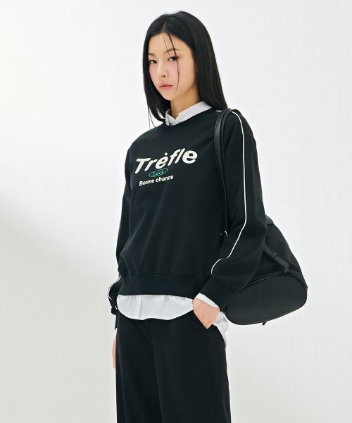 CHASECULT(チェイスカルト)の「レディース パイピング装飾 スウェットTシャツ-DARG5181B03(スウェット・レディース・ブラック・90/85)」の3枚目の写真
