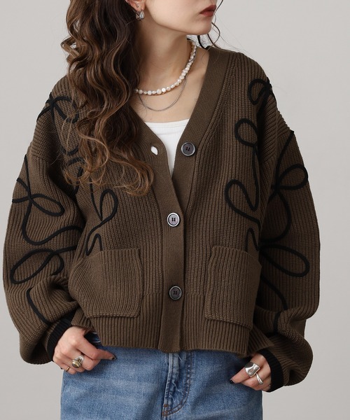 EGLANTINE（エグランティーヌ）の「EGLANTINE コード刺繍カーディガン（カーディガン/ボレロ・レディース・カーキ/チャコールグレー/グレー・38）」の22枚目の写真