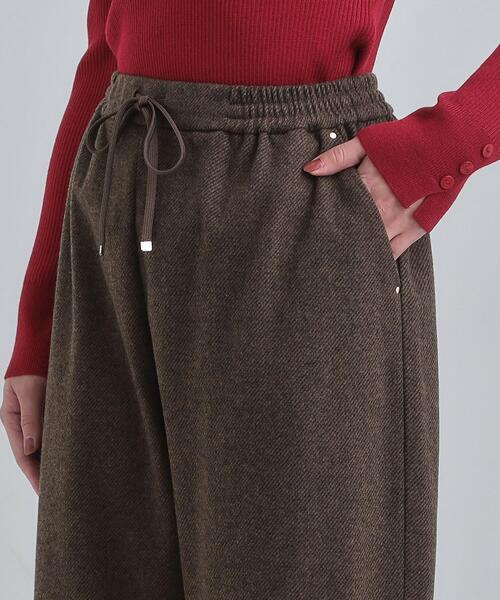DRESKIP（ドレスキップ）の「【洗濯機可/S-LL/あったか】ラフ過ぎない 大人のイージーワイドパンツ（その他パンツ・レディース・ブラック/グレー/ダークブラウン・01/02/03/04）」の6枚目の写真