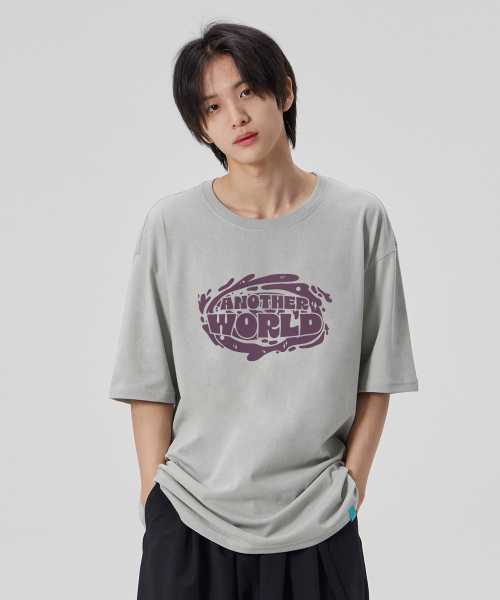 ASTRAL PROJECTION（アストラルプロジェクション）の「[アナザーワールド]コットンルージュフィット半袖Tシャツ_ダースティミント（Tシャツ/カットソー・メンズ・その他・MEDIUM/LARGE/X-LARGE/XX-LARGE）」の2枚目の写真