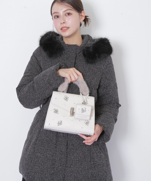 JILL by JILL STUART（ジルバイジルスチュアート）の「◇ランダムビジューファーハンドルバッグ（ハンドバッグ・レディース・レッド/ピンク/ホワイト/グレー・FREE）」の11枚目の写真