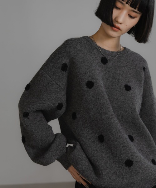 LOWRYS FARM（ローリーズファーム）の「ドットジャガードニットプルオーバー 625139（ニット/セーター・レディース・ブラック/ゴールド/グレー・FREE）」の3枚目の写真