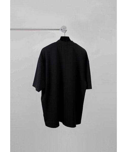 GOZER(ゴーザー)の「NECKLINE OVERSIZE T-SHIRT(Tシャツ/カットソー・メンズ・ブラック・ONE SIZE)」の2枚目の写真