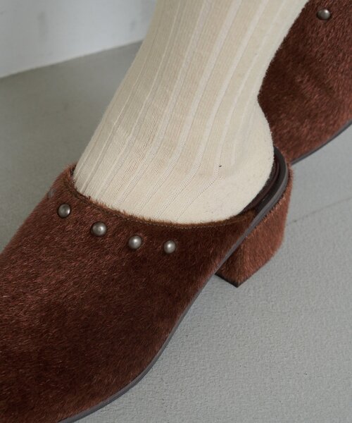 Kastane（カスタネ）の「ハラコラウンドスタッズミュール（サンダル・レディース・ブラウン/キャメル・38/37/36）」の7枚目の写真