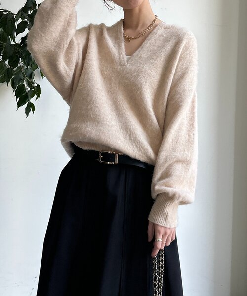 DouDou（ドゥドゥ）の「深Vスリットニット（ニット/セーター・レディース・ライトベージュ/ブラック/グレー/ブルー・FREE）」の16枚目の写真