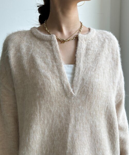 DouDou（ドゥドゥ）の「深Vスリットニット（ニット/セーター・レディース・ライトベージュ/ブラック/グレー/ブルー・FREE）」の22枚目の写真