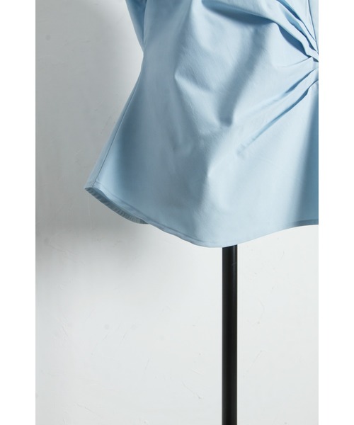 ARVELLIA(アルベリア)の「FOLD FLOW SHIRT(シャツ/ブラウス・レディース・ホワイト/サックスブルー・M)」の18枚目の写真