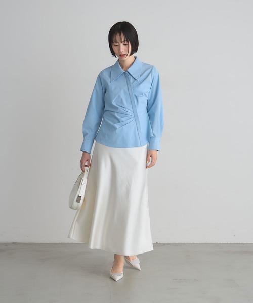 ARVELLIA(アルベリア)の「FOLD FLOW SHIRT(シャツ/ブラウス・レディース・ホワイト/サックスブルー・M)」の8枚目の写真